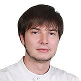 Врач Ахметов Руслан Ленарович