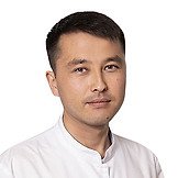 Врач Баратов Искандер Бахтиярович