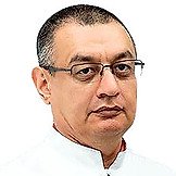 Врач Зиязетдинов Эдуард Гумарович